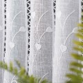 Zazdrostka haftowana panelowa na batyście, wysokość 75 cm, kolor biały
